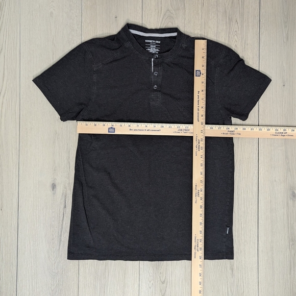 Kenneth Cole sz medium heathered black dl gray henley tshirt - Picture 5 of 5